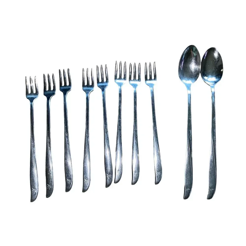 Oneida Vintage Stainless 8 piece long handled flatware cutlery spoon/fork set
